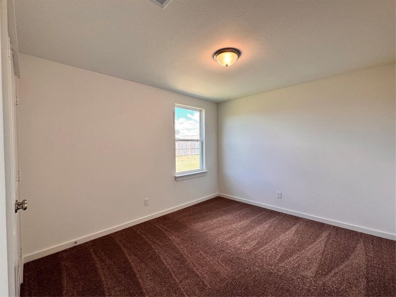 Spacious, unfurnished interior of a new home in Santa Fe, Cleveland (Image 10).