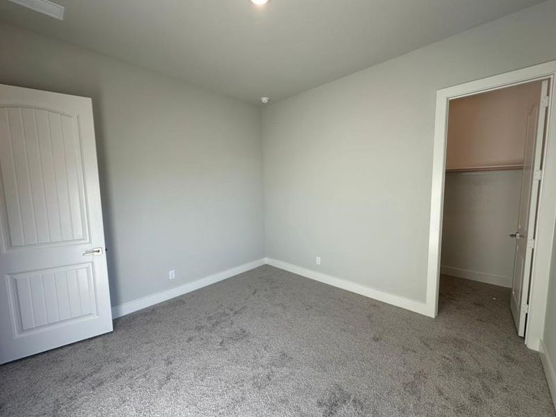 Spacious, unfurnished interior of a new home in Fannin Ranch, Leonard (Image 10).