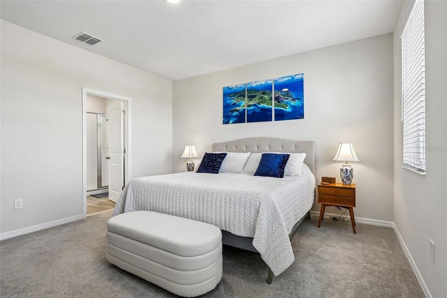 Furnished interior view inside a new home in , Winter Garden (Image 12).