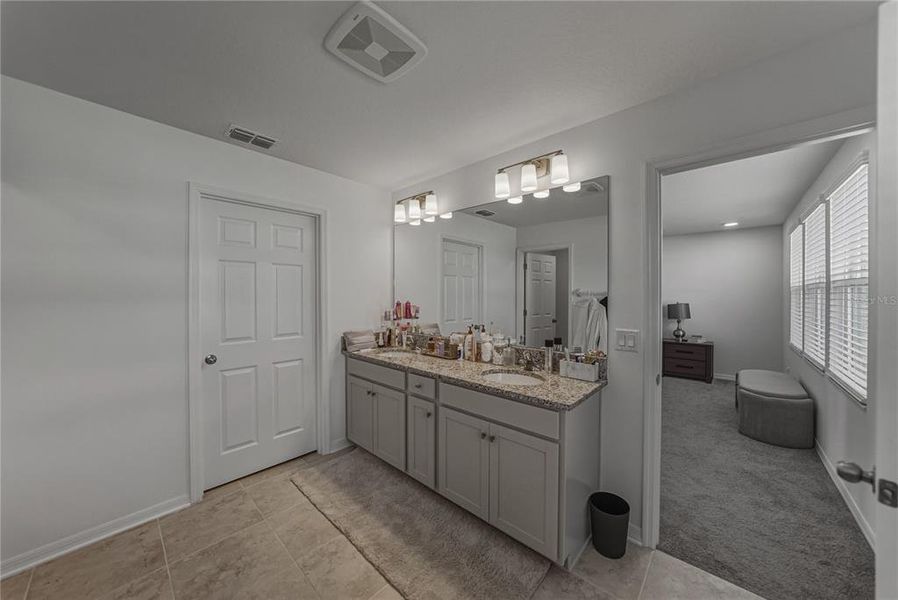 Furnished interior view inside a new home in Epperson, Wesley Chapel (Image 18).