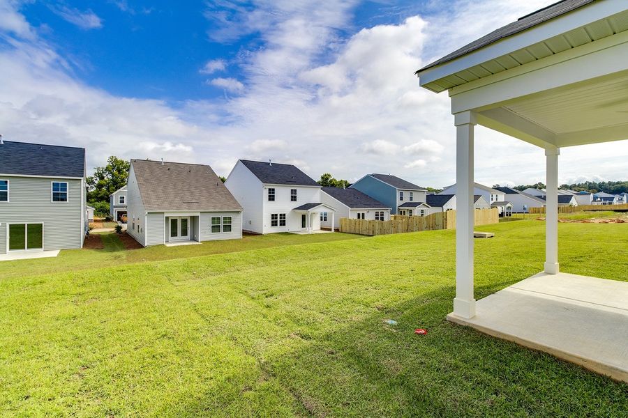 Exterior details and patio area of a home in Winston Point, Gilbert (Image 3). Exterior details and patio area of a home in Winston Point, Gilbert (Image 3).