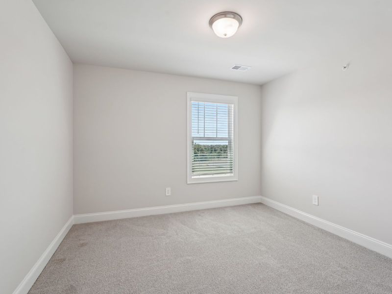 Spacious, unfurnished interior of a new home in Martin Springs - Highland Series, Lawrenceville (Image 18).