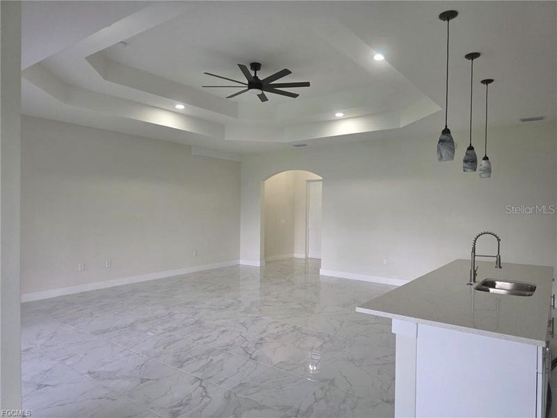Spacious, unfurnished interior of a new home in , Fort Myers (Image 17).
