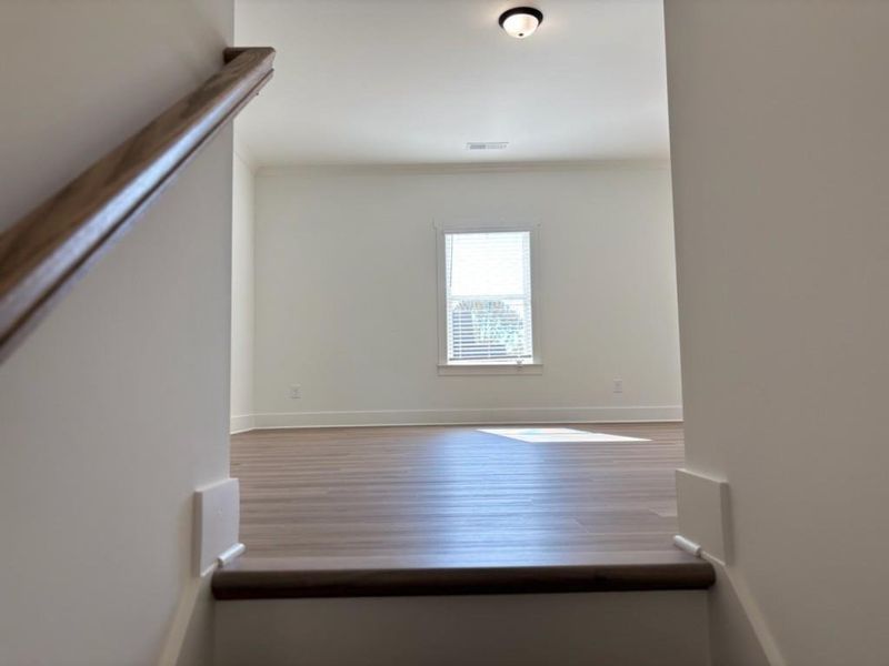Spacious, unfurnished interior of a new home in Magnolia Ridge, Monroe (Image 36).