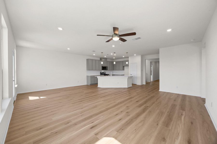 Spacious, unfurnished interior of a new home in Salerno - Classic Collection, Round Rock (Image 22).