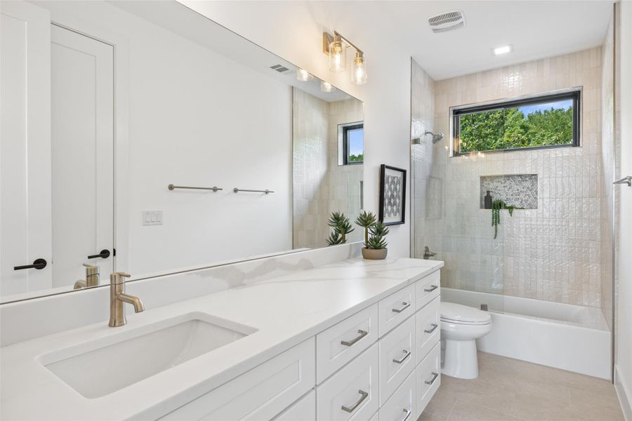 Furnished interior view inside a new home in , Austin (Image 13). Furnished interior view inside a new home in , Austin (Image 13).