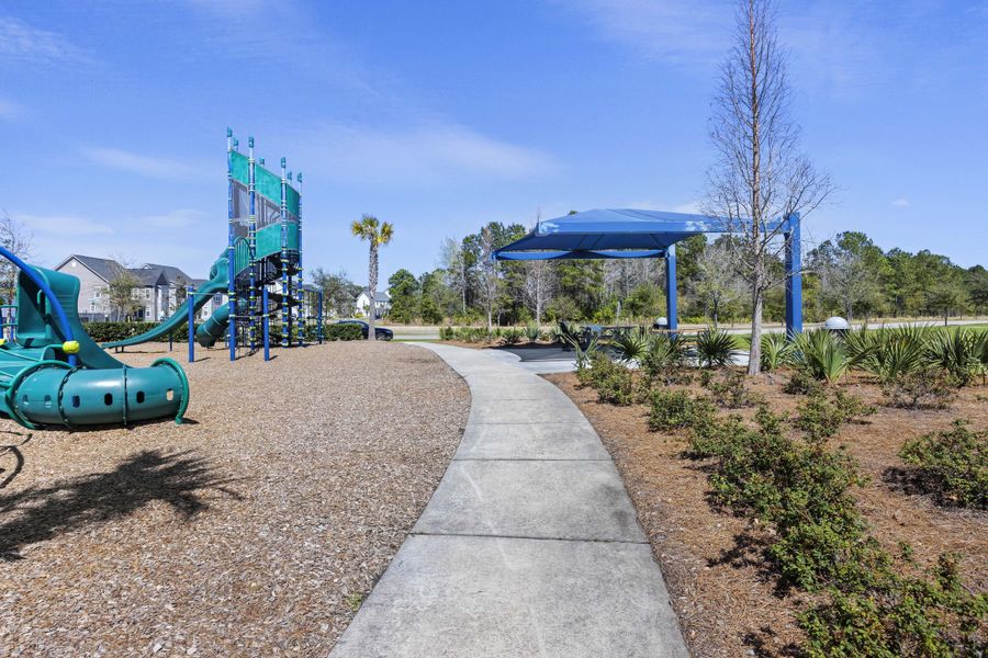 Community amenities in , Summerville (Image 50).