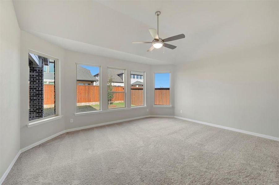 Spacious, unfurnished interior of a new home in Lily Creek at Sutton Fields, Aubrey (Image 33).