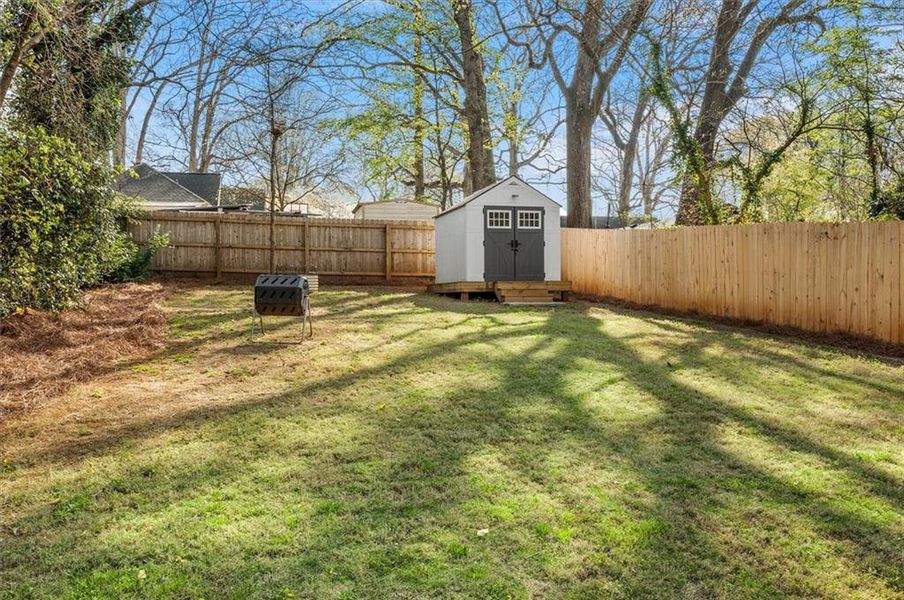 Exterior details and patio area of a home in , Scottdale (Image 27).