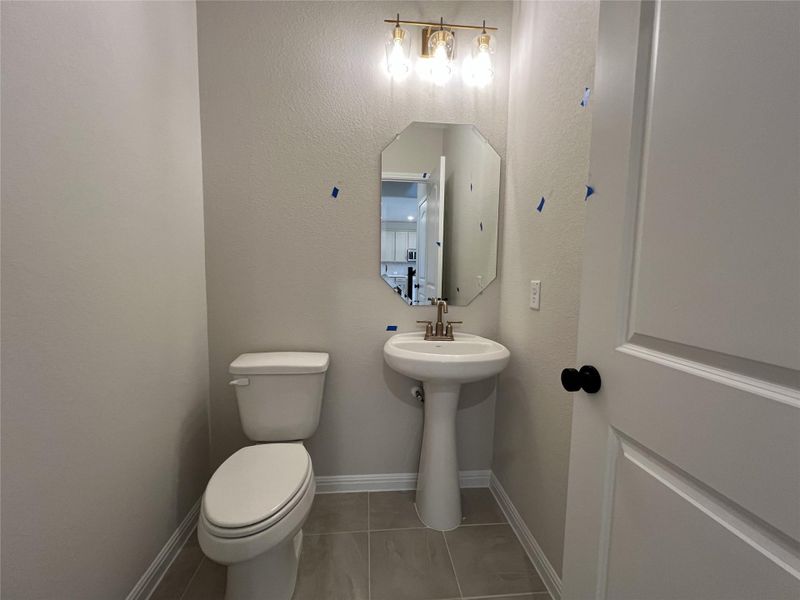 Furnished interior view inside a new home in Rolling Glen, Hutto (Image 10).