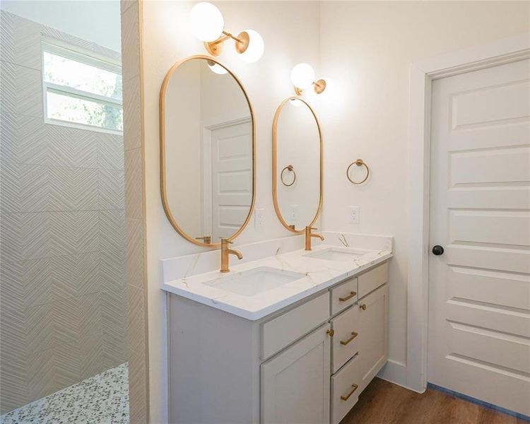 Furnished interior view inside a new home in , Dallas (Image 9).