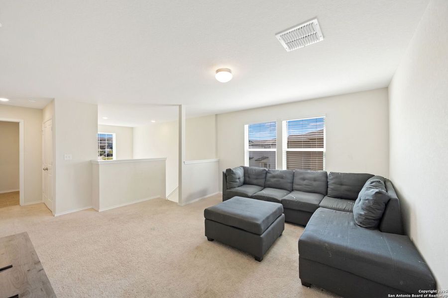 Furnished interior view inside a new home in Cinco Lakes, San Antonio (Image 12). Furnished interior view inside a new home in Cinco Lakes, San Antonio (Image 12).