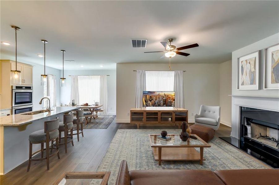 Furnished interior view inside a new home in , Dallas (Image 6).