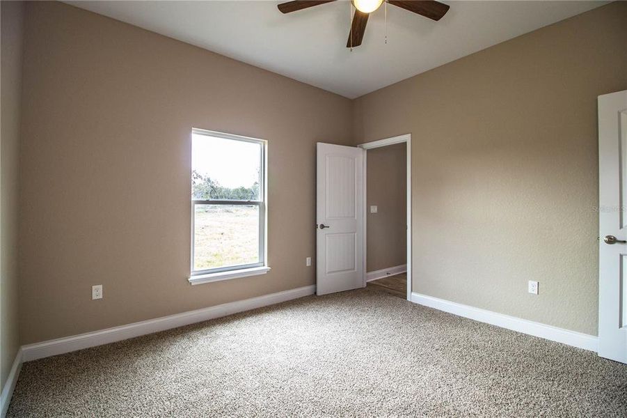 Spacious, unfurnished interior of a new home in , Bartow (Image 24).