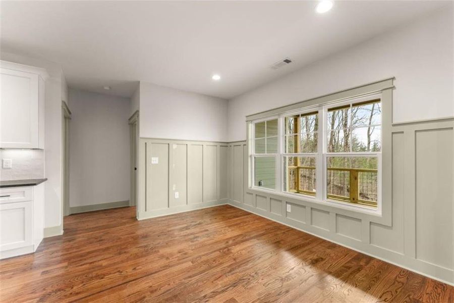 Spacious, unfurnished interior of a new home in , Cleveland (Image 32).