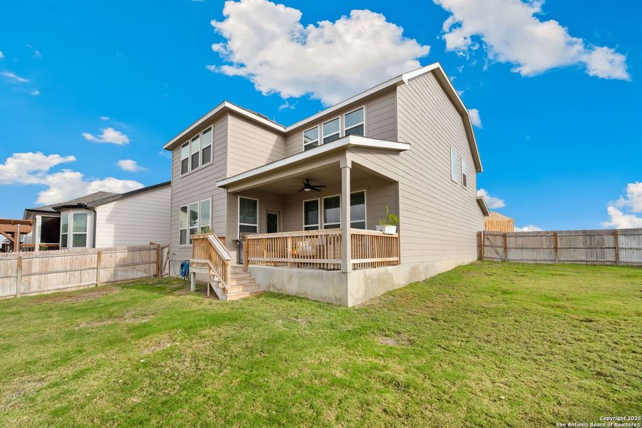 Exterior details and patio area of a home in Lily Springs, Seguin (Image 3).
