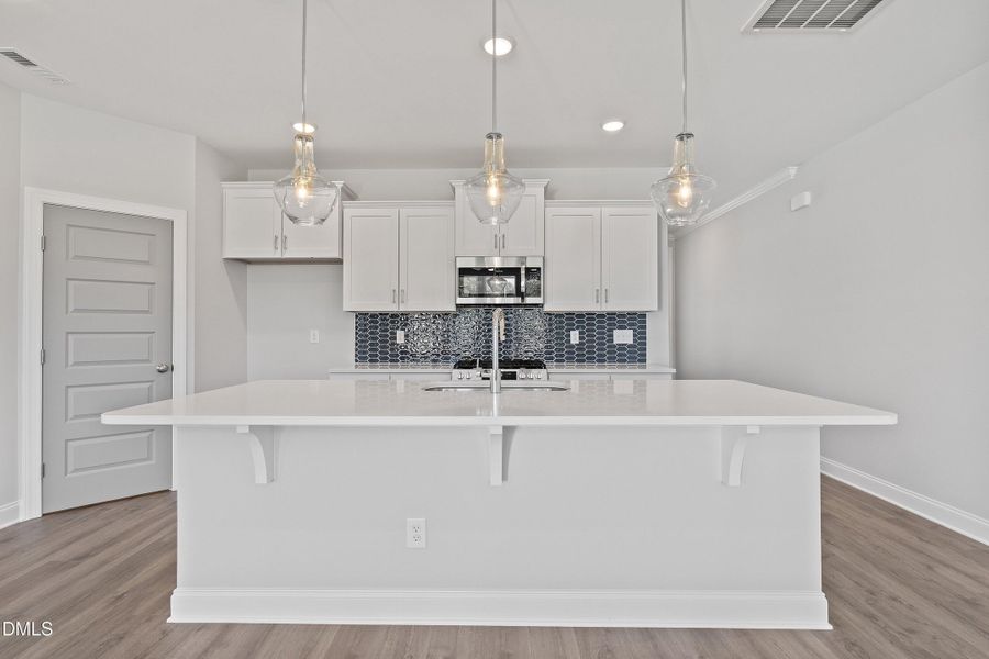 10-8937 Kennebec Xing Dr_9034 - Copy - C