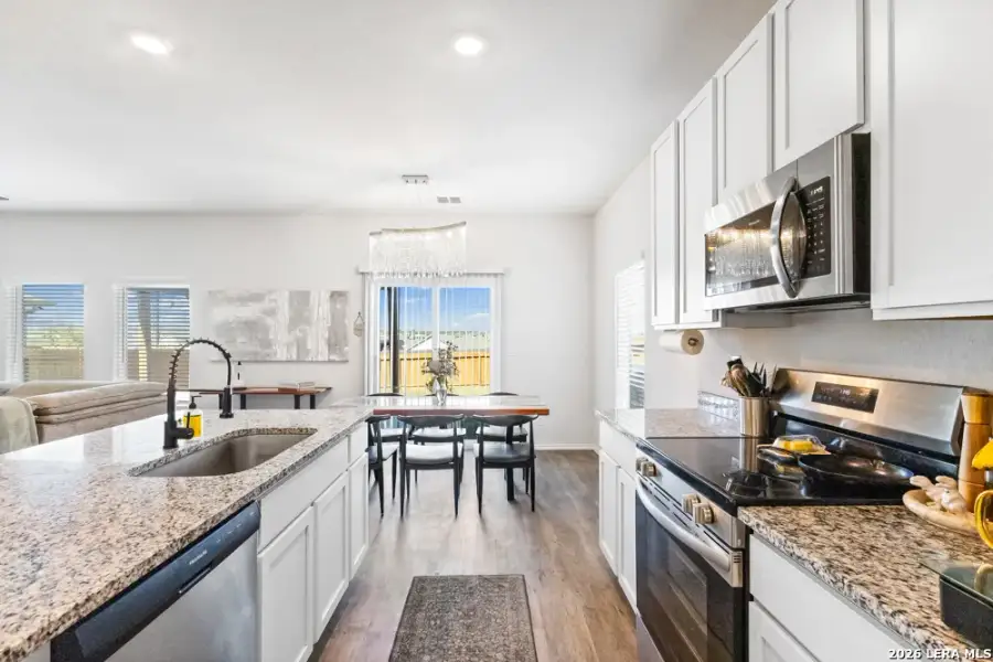 Furnished interior view inside a new home in Legend Pond, New Braunfels (Image 12).