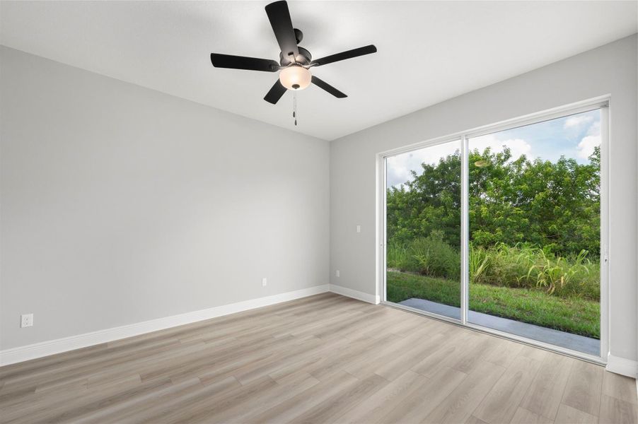 Spacious, unfurnished interior of a new home in Celebration Pointe, Fort Pierce (Image 9).