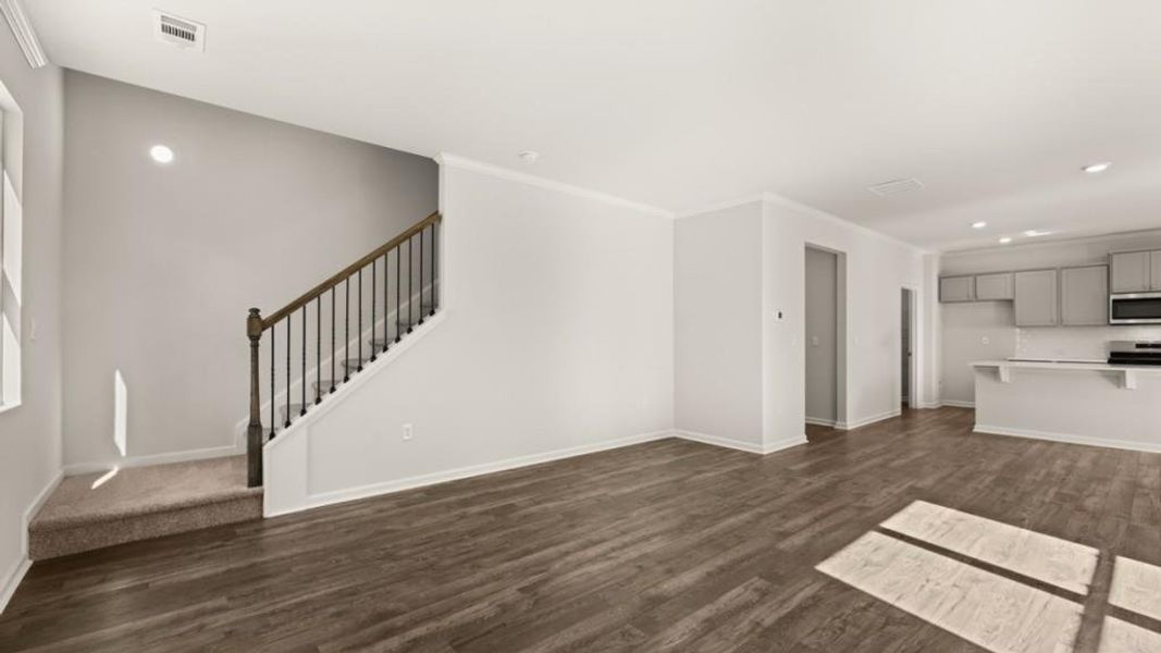 Spacious, unfurnished interior of a new home in Falcon Landing, Gainesville (Image 29).