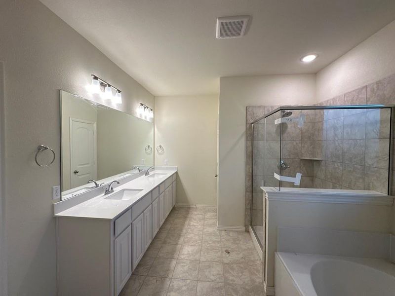 Furnished interior view inside a new home in Covenant Park, Springtown (Image 4). Furnished interior view inside a new home in Covenant Park, Springtown (Image 4).