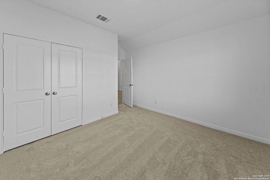 Spacious, unfurnished interior of a new home in Gatehouse: Brookstone II Collection, New Braunfels (Image 12). Spacious, unfurnished interior of a new home in Gatehouse: Brookstone II Collection, New Braunfels (Image 12).