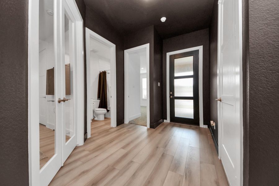 Spacious, unfurnished interior of a new home in Hills of Westlake, Conroe (Image 38). Spacious, unfurnished interior of a new home in Hills of Westlake, Conroe (Image 38).