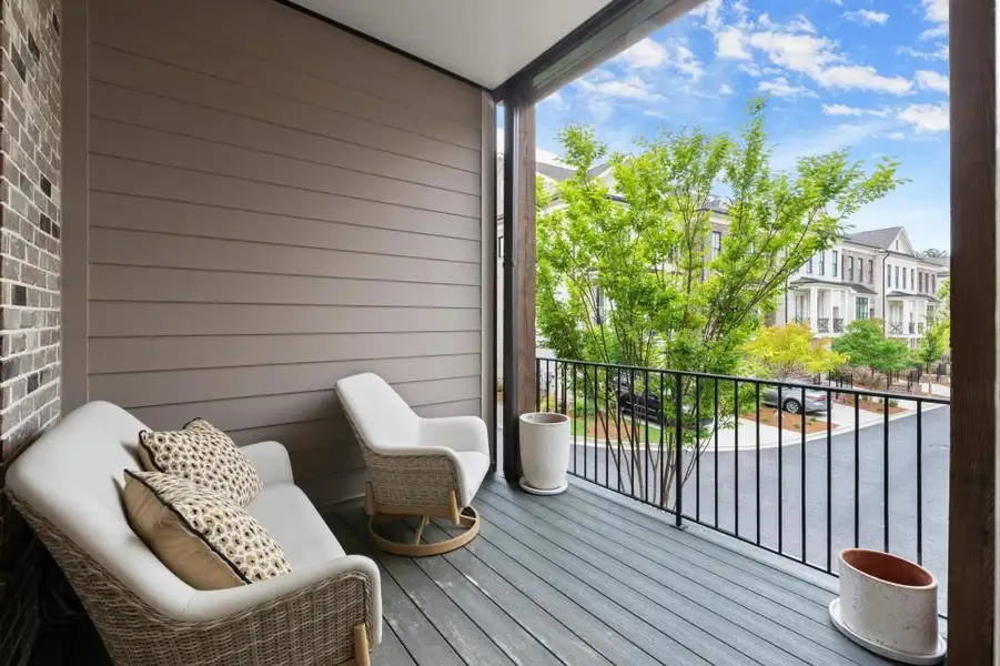 Exterior details and patio area of a home in , Alpharetta (Image 28).
