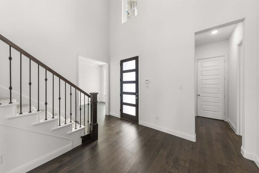 Spacious, unfurnished interior of a new home in Nelson Lake, Rockwall (Image 20). Spacious, unfurnished interior of a new home in Nelson Lake, Rockwall (Image 20).