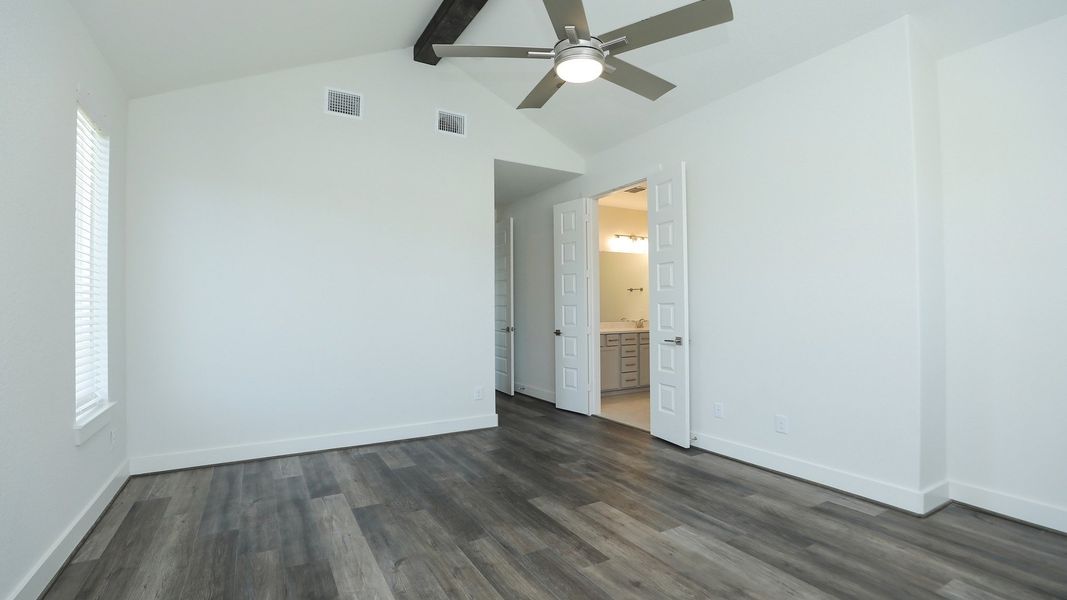 Furnished interior view inside a new home in Independence Heights, Houston (Image 21).