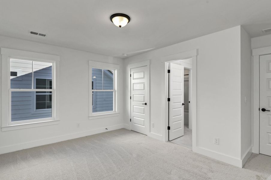 Spacious, unfurnished interior of a new home in Clubside Reserve at Summerlake, Lexington (Image 55).