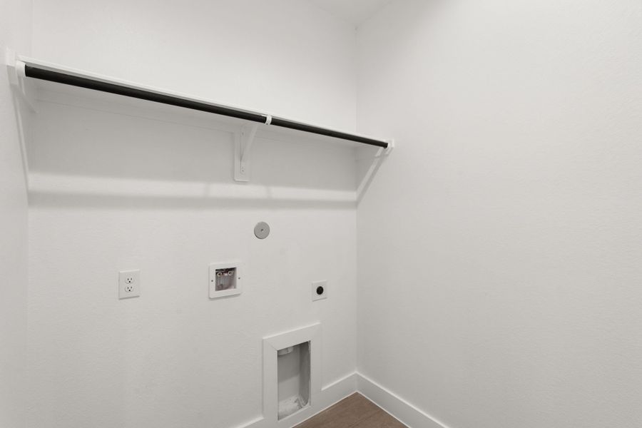 Spacious, unfurnished interior of a new home in The Trails, New Caney (Image 30).