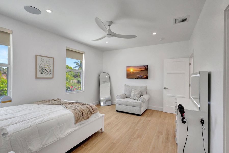 Furnished interior view inside a new home in , North Palm Beach (Image 15). Furnished interior view inside a new home in , North Palm Beach (Image 15).