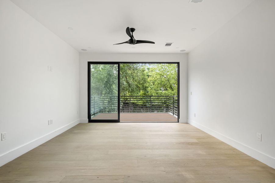 Spacious, unfurnished interior of a new home in , Austin (Image 20). Spacious, unfurnished interior of a new home in , Austin (Image 20).