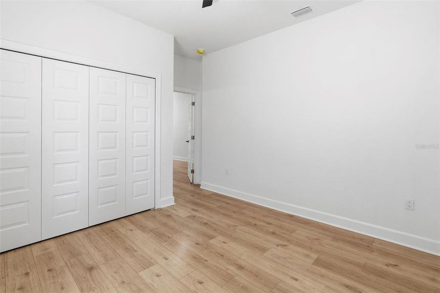 Spacious, unfurnished interior of a new home in , Tampa (Image 29).