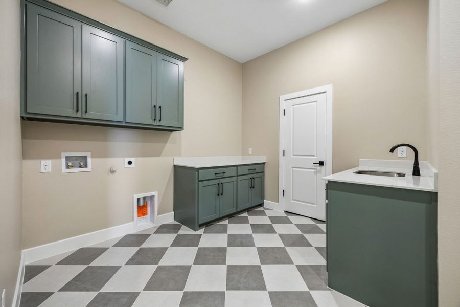 Furnished interior view inside a new home in Mustang Lakes, Celina (Image 18).