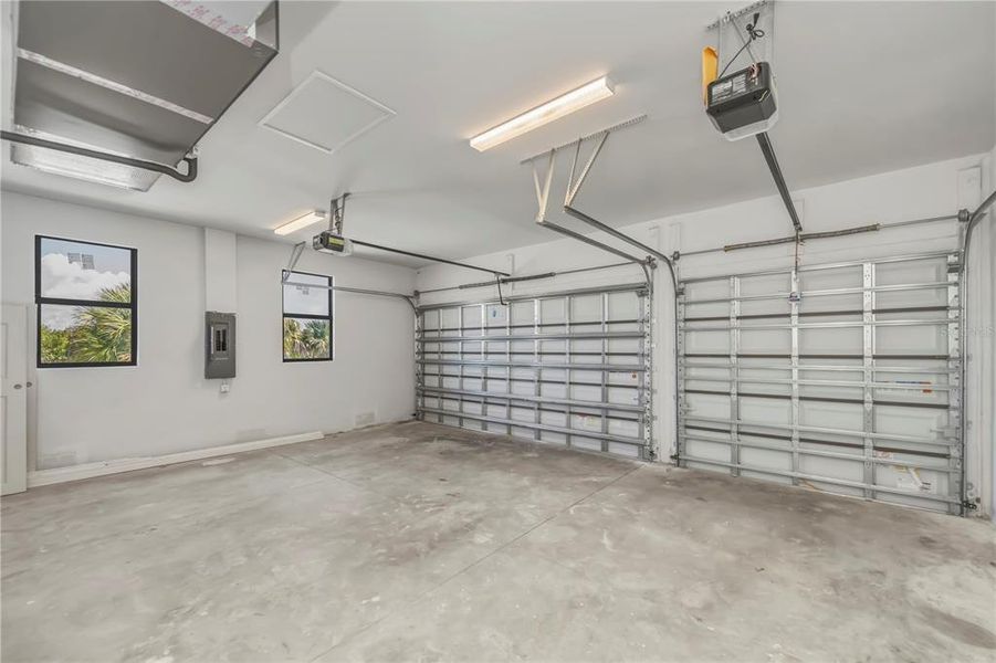 Spacious, unfurnished interior of a new home in , Port Charlotte (Image 53).