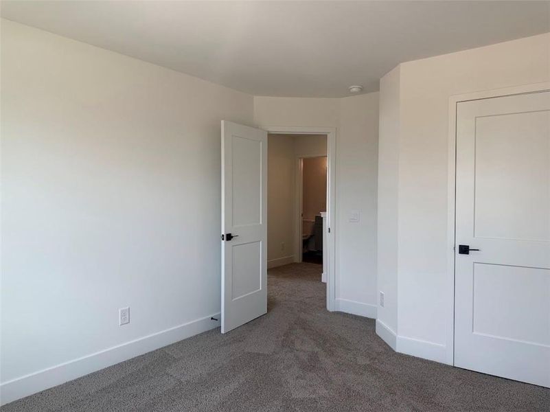 Spacious, unfurnished interior of a new home in Thunder Ridge, Dawsonville (Image 33). Spacious, unfurnished interior of a new home in Thunder Ridge, Dawsonville (Image 33).