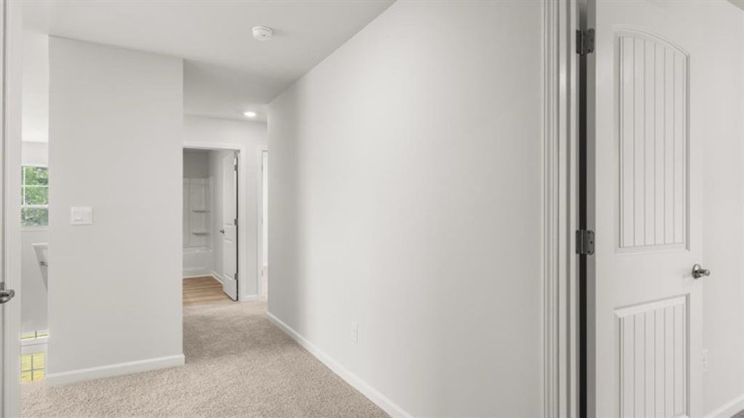 Spacious, unfurnished interior of a new home in Fairway 17 at Mirror Lake, Villa Rica (Image 39). Spacious, unfurnished interior of a new home in Fairway 17 at Mirror Lake, Villa Rica (Image 39).