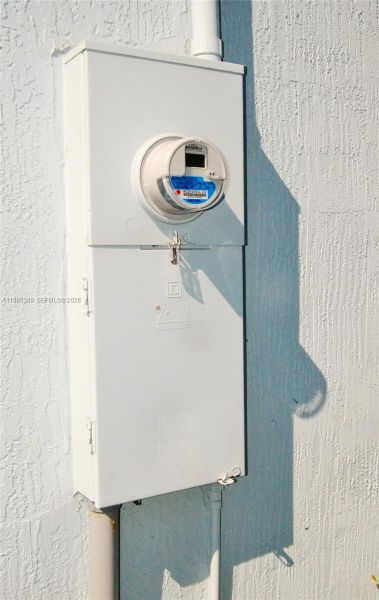 Close-up of interior finishes inside a home in , Pompano Beach (Image 12).