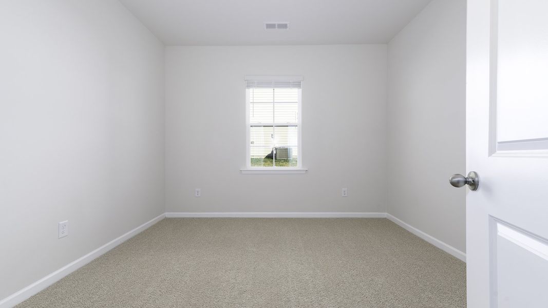 Spacious, unfurnished interior of a new home in Bryson Park, Lexington (Image 14).