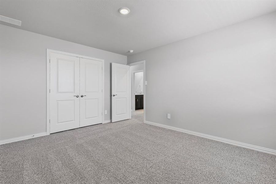 Spacious, unfurnished interior of a new home in Stratton Place, Greenville (Image 14). Spacious, unfurnished interior of a new home in Stratton Place, Greenville (Image 14).