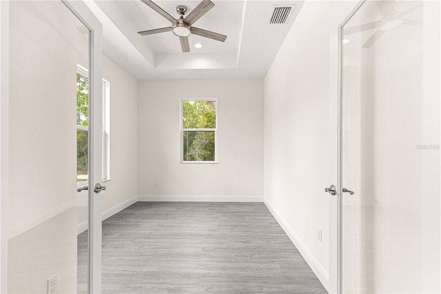 Spacious, unfurnished interior of a new home in , Dunnellon (Image 36).