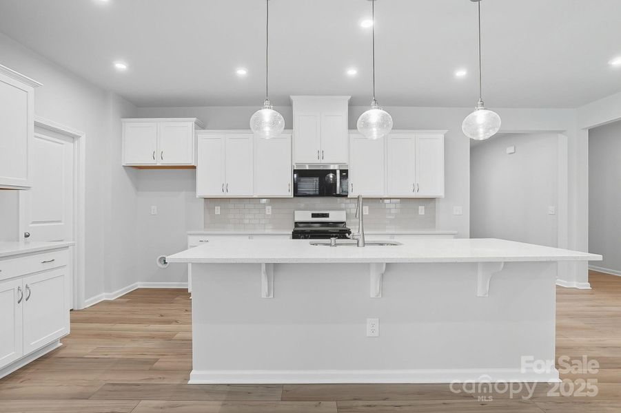 Furnished interior view inside a new home in Waxhaw Landing, Monroe (Image 6). Furnished interior view inside a new home in Waxhaw Landing, Monroe (Image 6).