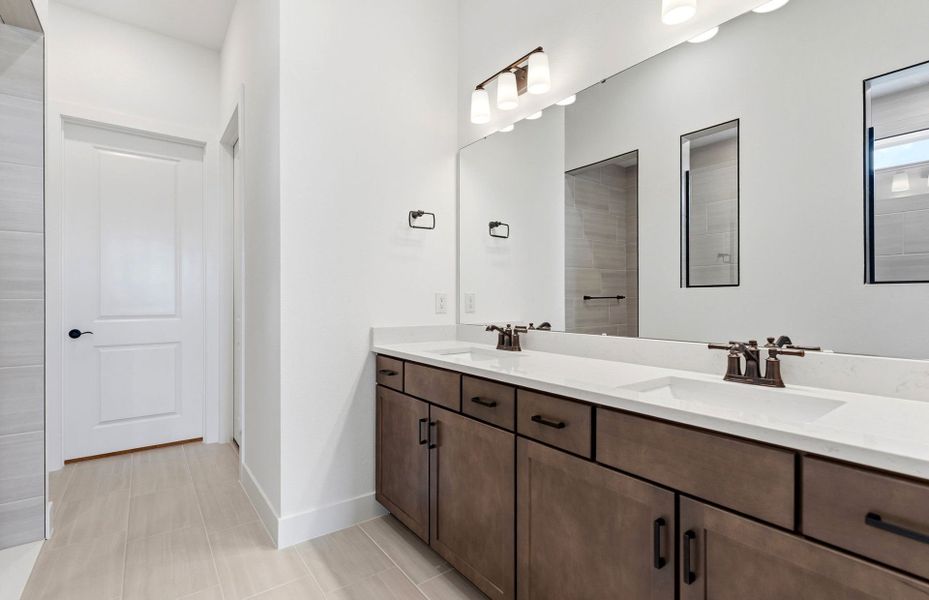 Furnished interior view inside a new home in Del Webb River Reserve, Spring Hill (Image 6).