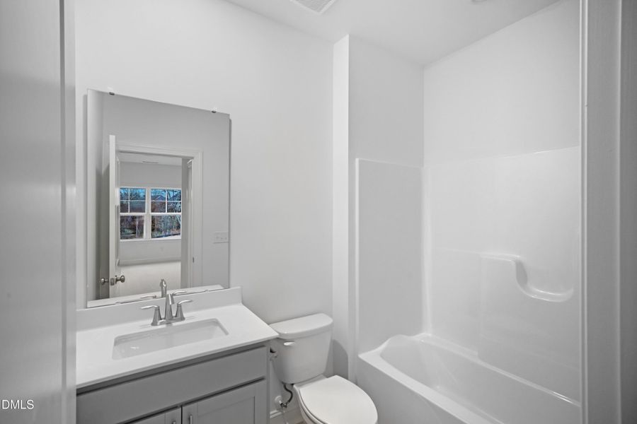 36_SUN_Stoneriver_Pic_GalvaniII_Bath2_1o