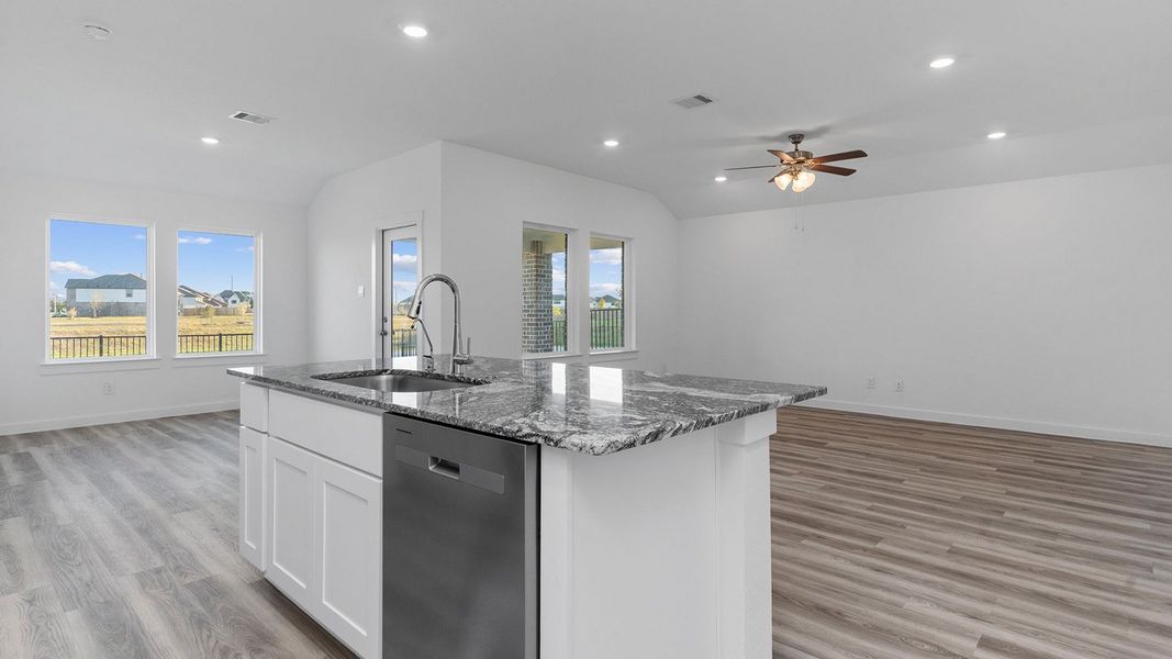 Representative furnished interior of a home built from the Huntsville by D.R. Horton in Marlow Lake, Texas City (Image 6).