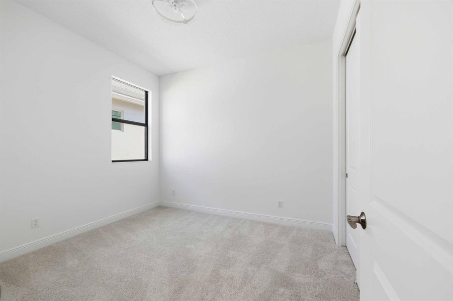 Spacious, unfurnished interior of a new home in , Port St. Lucie (Image 23).