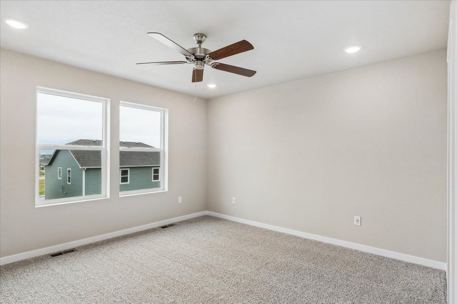 Spacious, unfurnished interior of a new home in Aspen Ranch, Fountain (Image 22).