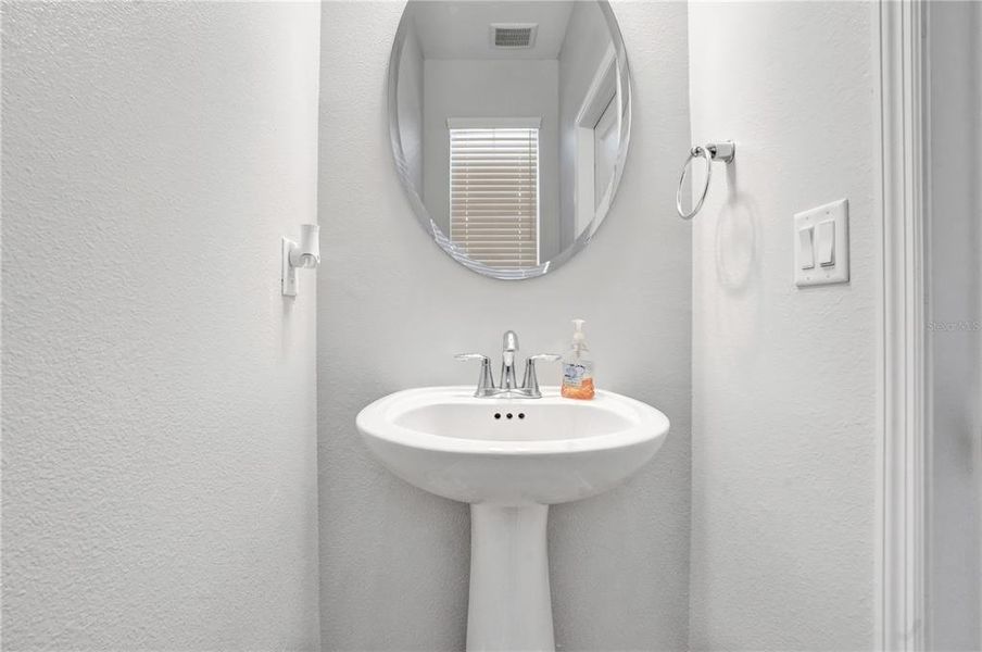 Close-up of interior finishes inside a home in , Oviedo (Image 20).